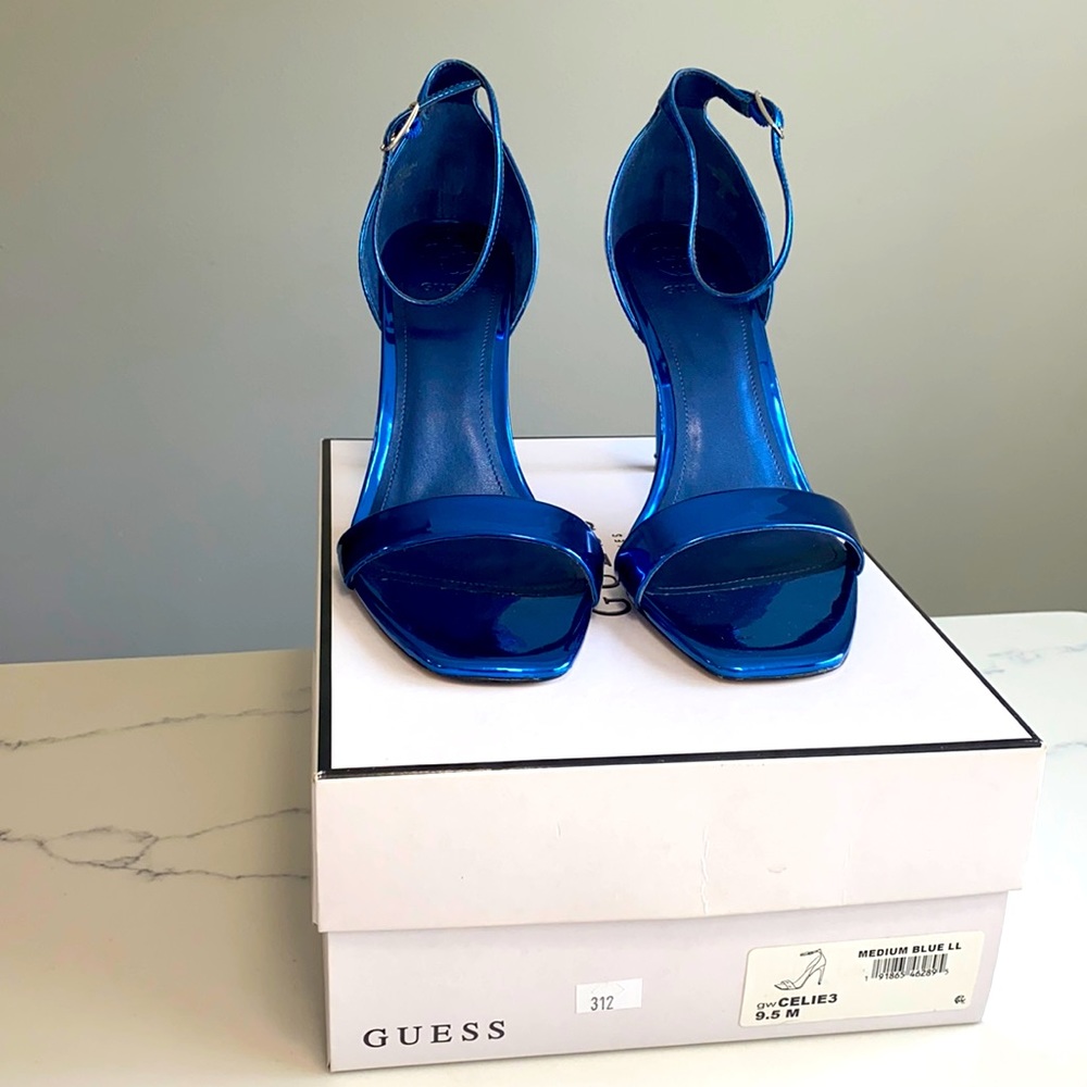 Guess Medium Blue Sandals